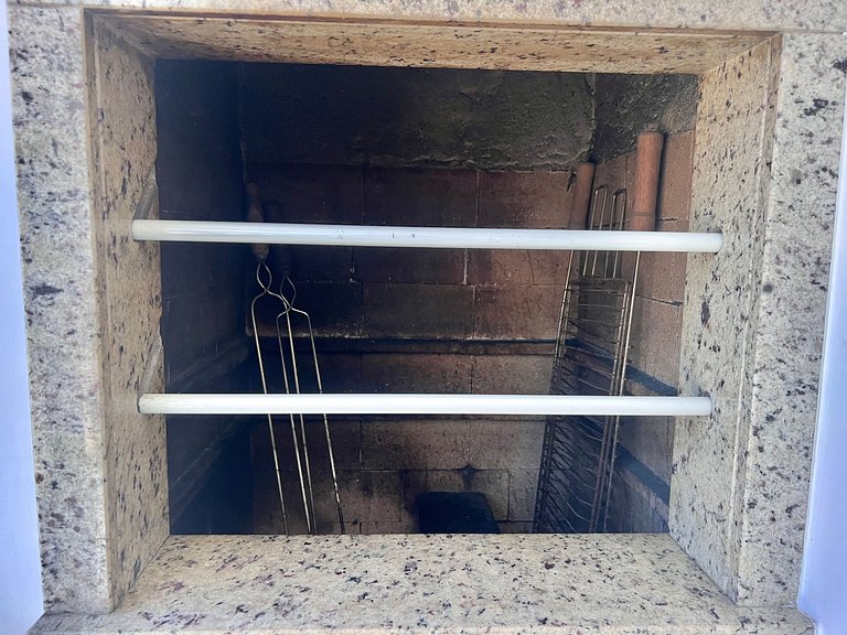 Aconchegante! Apto na Praia de Palmas. DR02J