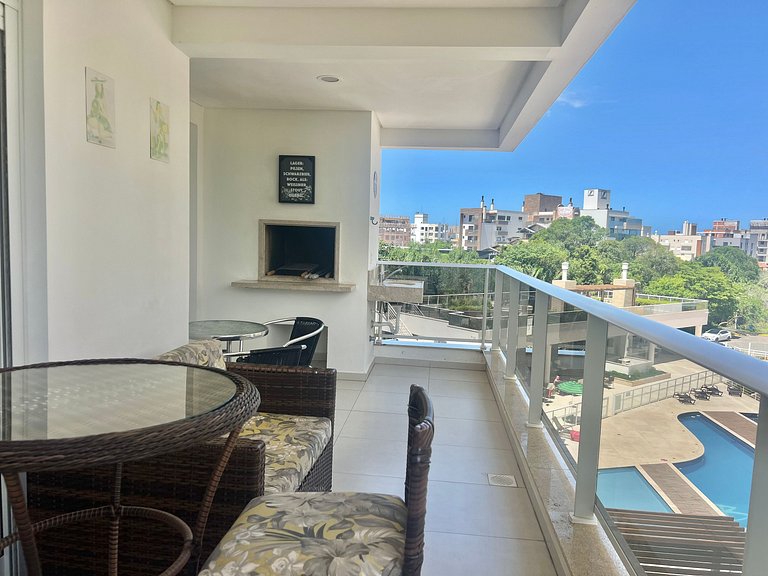 Lindo! Apto com piscina no condomínio - EF01J