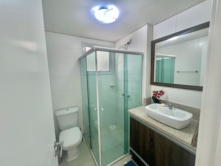 Lindo! Apto com piscina no condomínio - EF01J