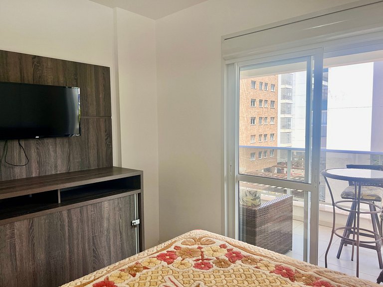 Lindo! Apto com piscina no condomínio - EF01J