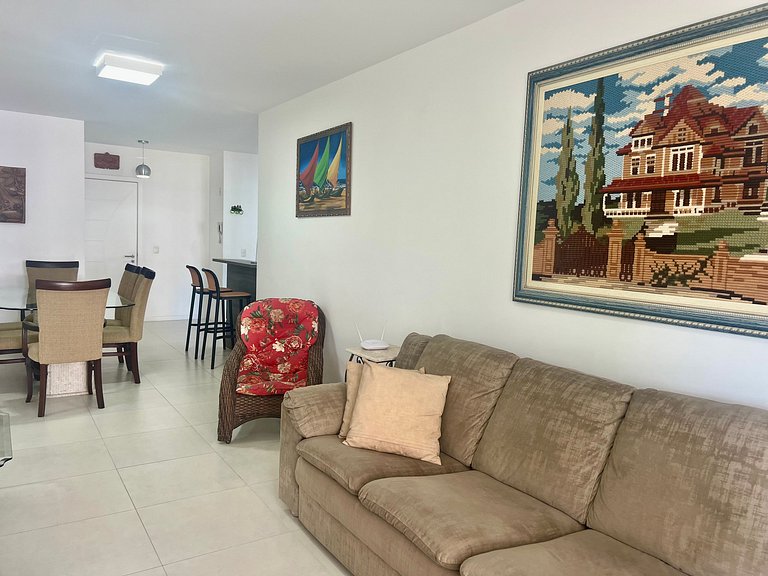 Lindo! Apto com piscina no condomínio - EF01J