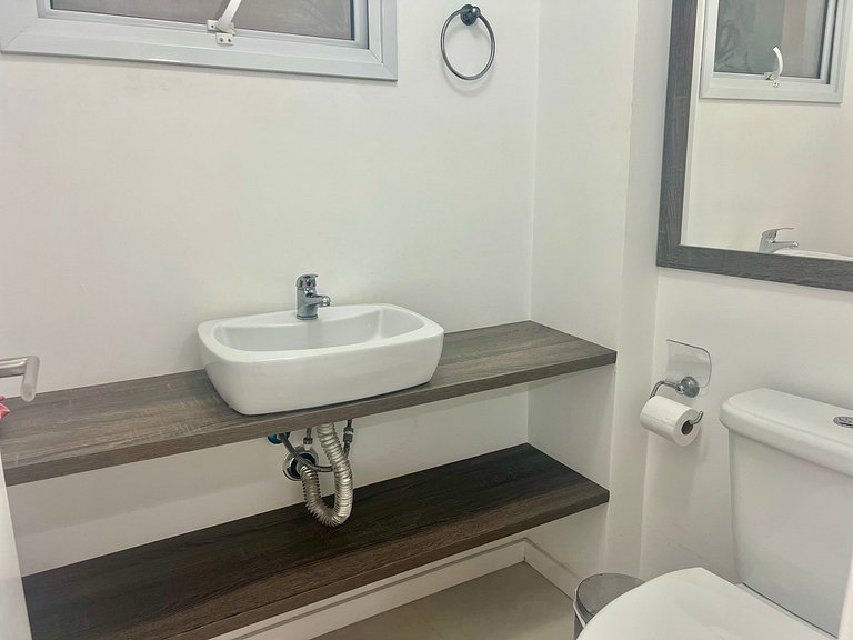 Lindo! Apto com piscina no condomínio - EF01J