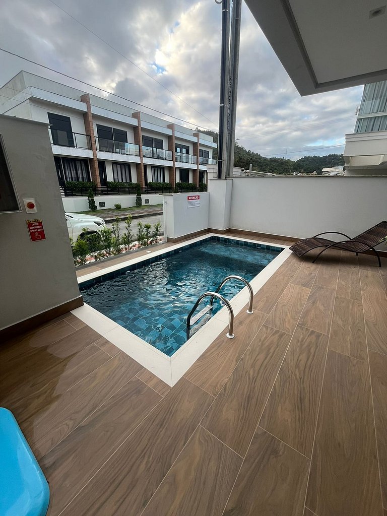 Lindo! Apartamento na Praia de Palmas - DE03J