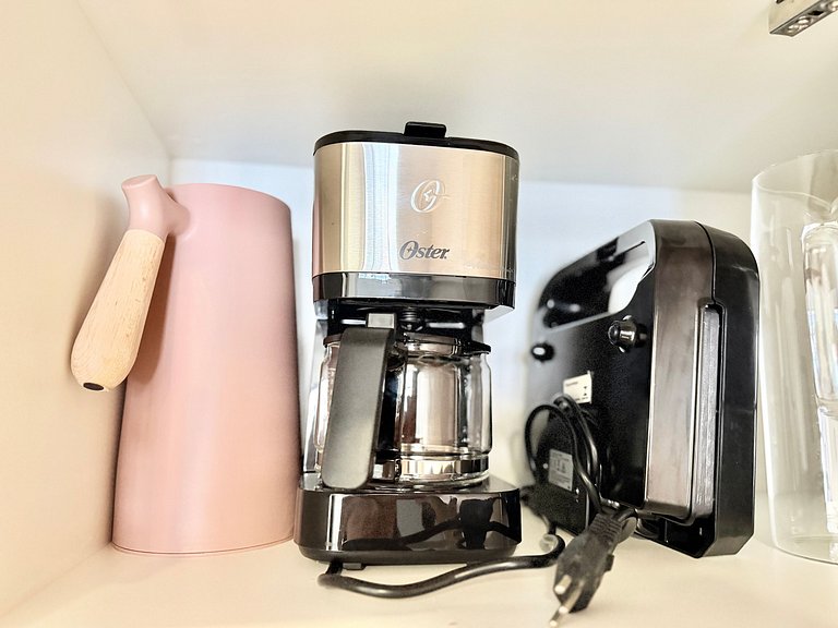 Lindo! Apto com piscina no condomínio! HG02J