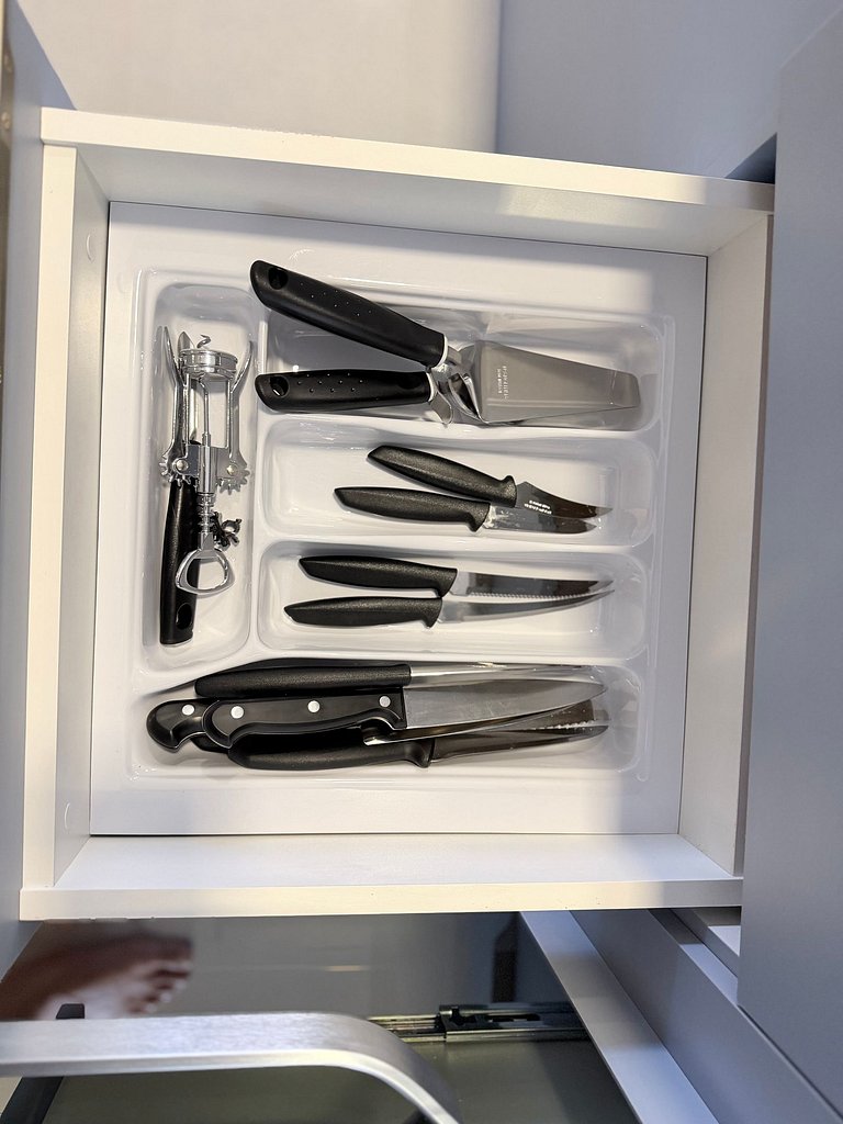 Lindo! Apto com piscina no condomínio! HG02J