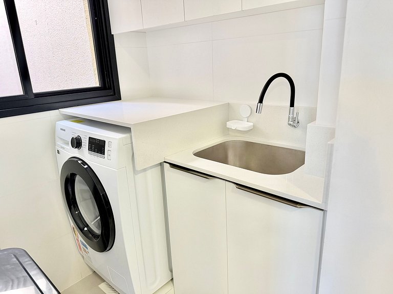 Lindo! Apto com piscina no condomínio! HG02J